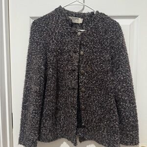 Alfred Dunner Textured knit sweater in Black and Gray